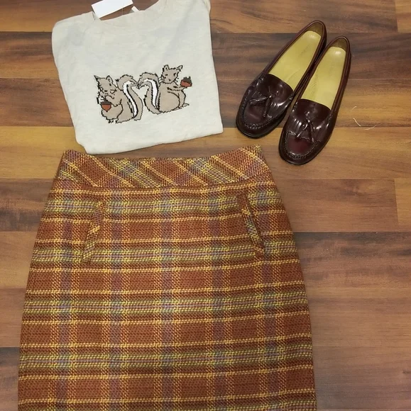 Talbots heavy wool blend satin lined Skirt 2p mint  condition - Picture 6 of 8